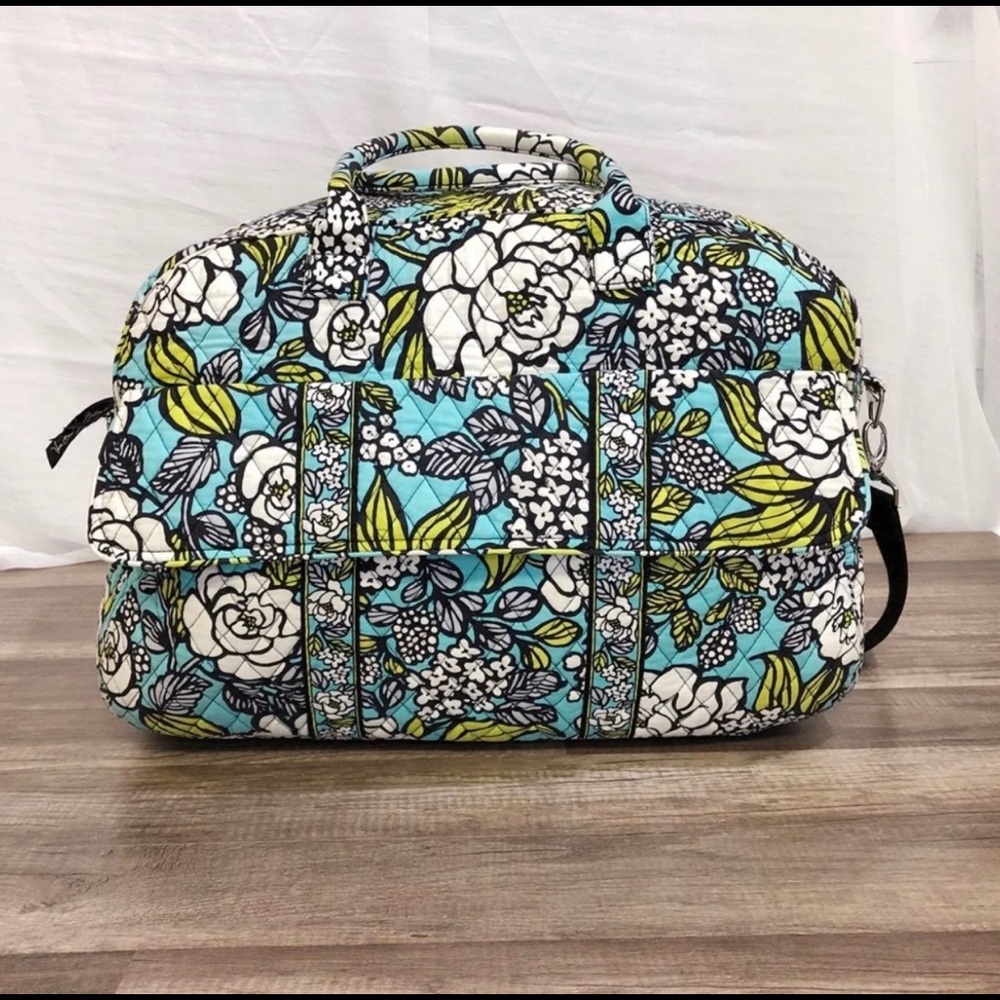 Vera Bradley Weekender in Island Blooms